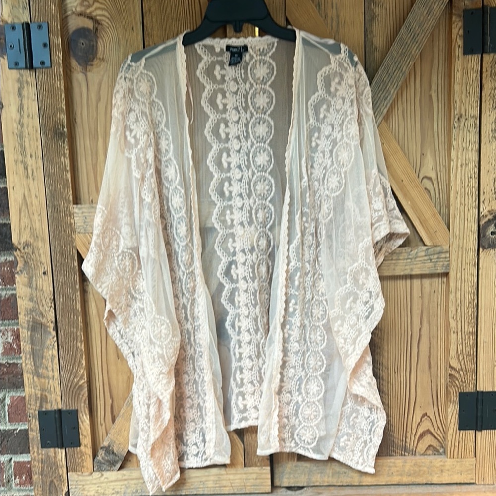 Beautiful Rue 21 Lace Cardigan